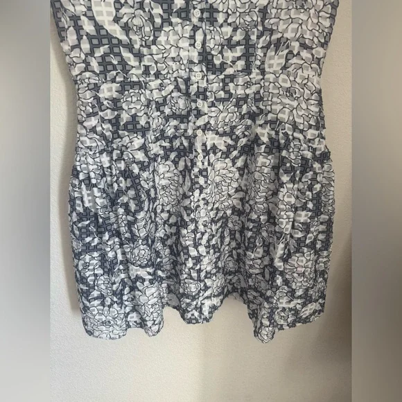 Betsey Johnson Blue & White Floral Grid Burnout Fit Flare Dress - Picture 4 of 10